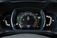 Teszt: Hyundai Tucson 1,6 T-GDi-Nissan Qashqai 1,2 DIG-T-Renault Kadjar 1,2 TCe 152