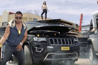 Zseniális klipet forgatott a csalódott autóvásárló