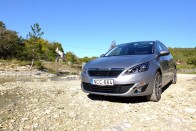 Teszt: Peugeot 308 SW 1.6 BlueHDi 30