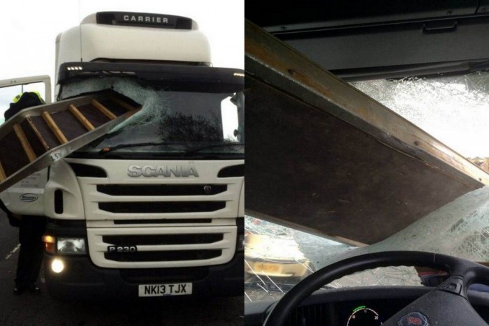 Fémpalló szakította át a szélvédőt