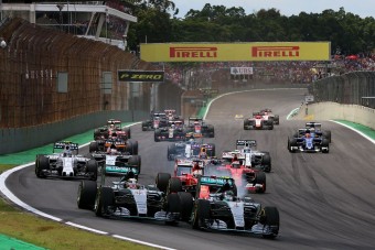 F1: A Mercedes és Rosberg is visszaszólt Hamiltonnak