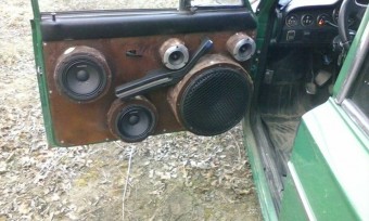 Kiontott tyúkbél vagy hifi-kábel?