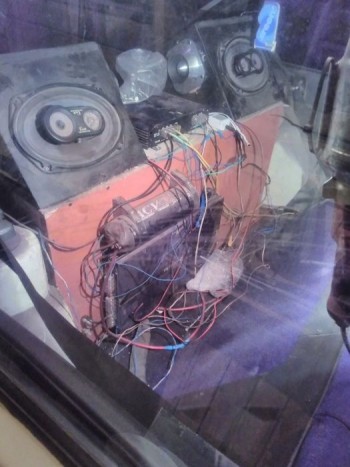 Ide egy porral oltót is kellene mellékelni. Azonnali jeleggel!