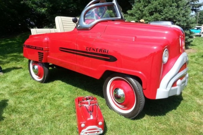 Pedálos kisautó, felnőtteknek 7