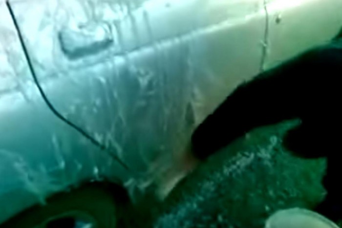 -40 fokban autót mosni megdöbbentő ötlet