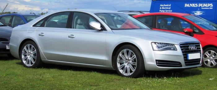 Audi A8 W12 2013