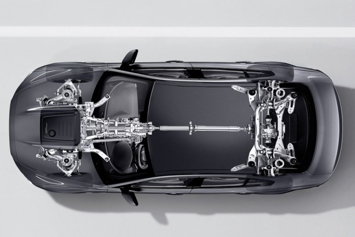 Összkerékhajtást kapott a legkisebb Jaguar 2 Összkerékhajtást kapott a legkisebb Jaguar 2