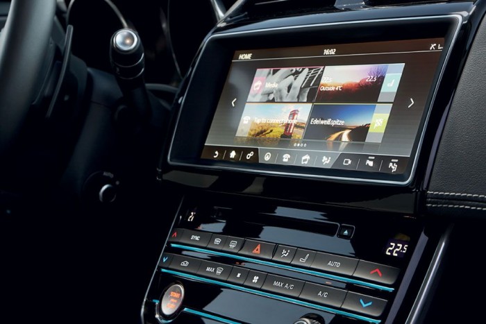 Apple-óráról vezérelhető a Jaguar 6