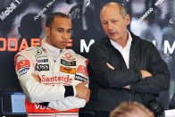 F1: Hamilton Vettelnek, Webbernek, Räikkönennek is beszólt 29