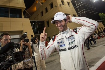 Világbajnok lett Mark Webber