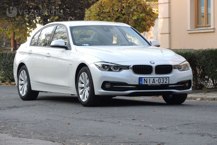 Ez az autó használtan is annyiba kerül, mint újonnan 12 | Vezess Az elmúlt negyven évben több mint tizennégymillió 3-ast adott el a BMW, ezek több mint a fele limuzin karosszériaváltozatú volt.