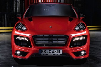 Luxusterepjáró 700 lóerővel