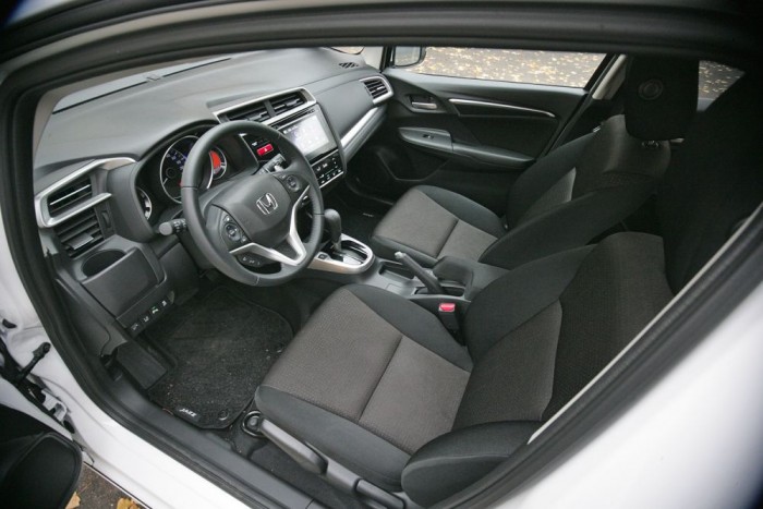 Teszt: Honda Jazz 1,3 CVT Elegance 1 Tágas, civilizált belső