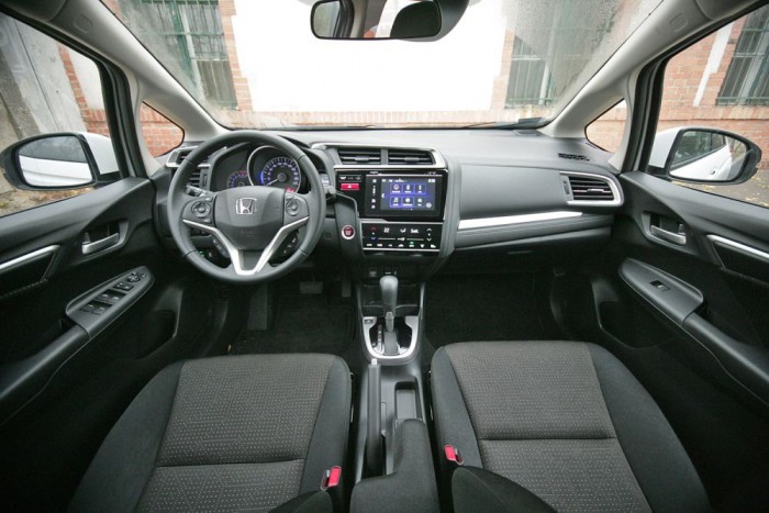 Teszt: Honda Jazz 1,3 CVT Elegance 2 Esztétikus, és okos is a belső