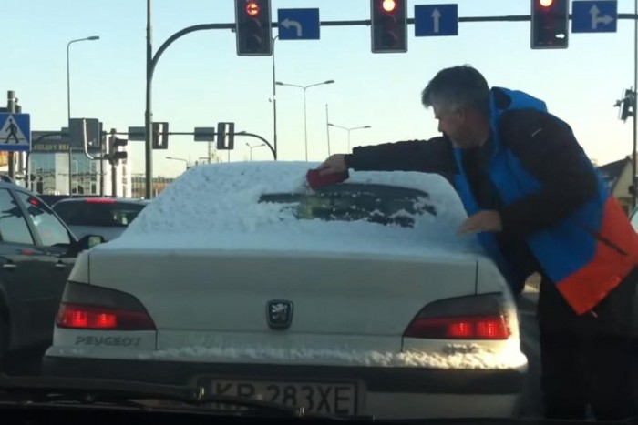 Amit ez az autós tett, megmelengeti a lelked