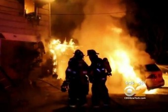 Molotov-koktélt dobott exbarátnője kocsijára