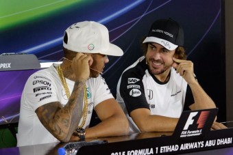 F1: Alonso nem bánt meg semmit