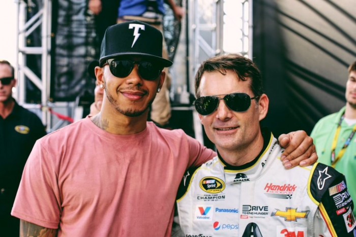 Hamilton a NASCAR-ba menne 3 | Vezess Hamilton a NASCAR-ba menne 3