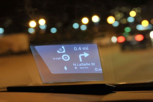 Itt a legkisebb fogyasztású head-up display
