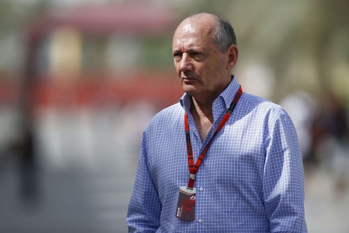 McLaren: Alonso kihagyhatja 2016-ot 6