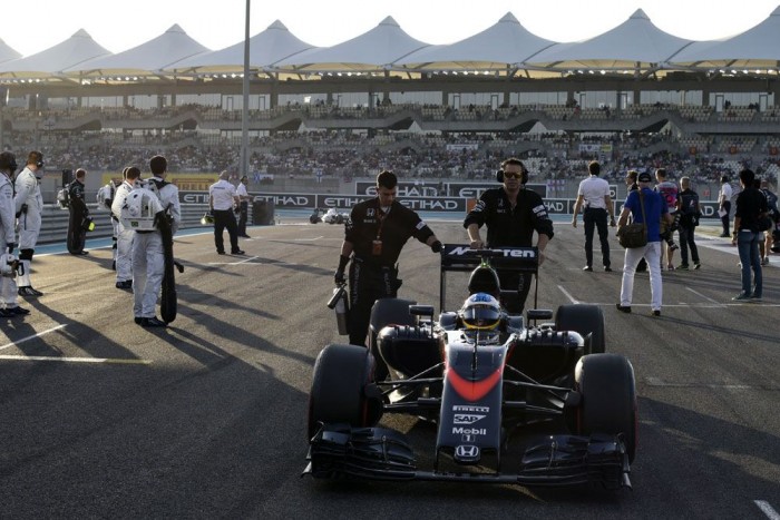 F1: Alonso kiakadt a büntetésen 6 | Vezess F1: Alonso kiakadt a büntetésen 6