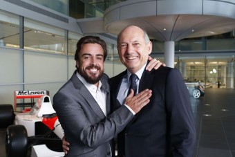 F1: A McLaren nem roppan bele a szponzorhiányba