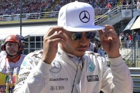 F1: A Mercedes figyel Verstappenre 15