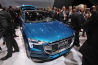 Az Audi e-tron quattro tanulmányautójáról a képre kattintva olvashattok részletesen