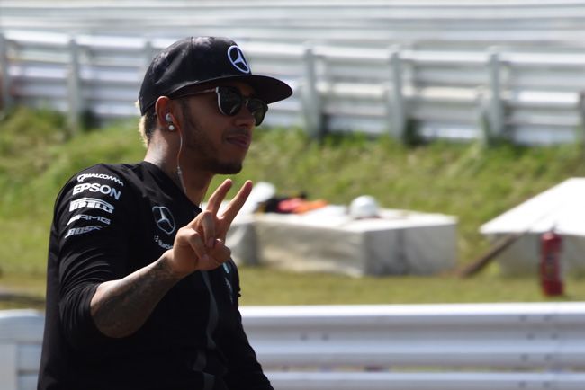 Hamilton: Rosberg egy rinyagép