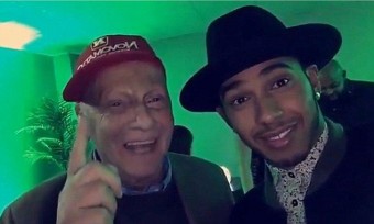 F1: Hamilton vodkázással dicsekszik