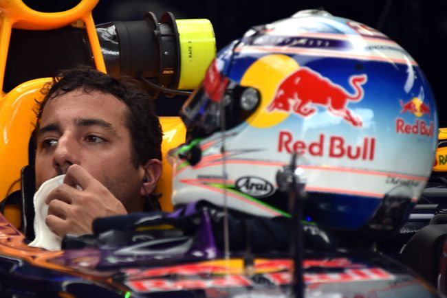 F1: Ricciardo szerint marad a Mercedes-uralom