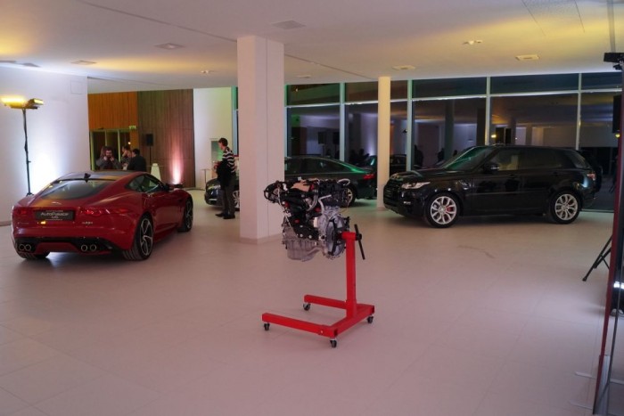 Így hálózza be a Jaguar Magyarországot 7 | Vezess Egyelőre így néz ki odabentről az épülő új szalon