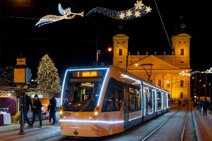 Csodás képeken a debreceni karácsonyi villamos 5