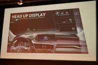 Bőséges információt szolgáltat az új Head Up Display