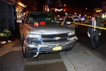 Pizzát falatozva sétált el a halott mellett