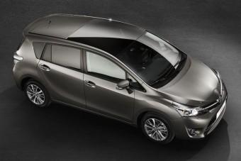 Rágyúrt a biztonságra a Toyota kis egyterűje