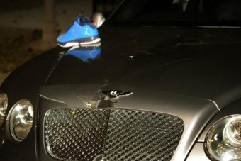 Két autó is elgázolta a zebrán átkelő férfit