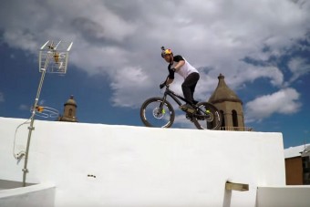 Háztetőről az óceánba