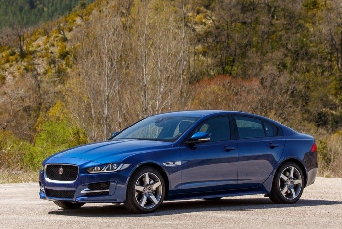 Az év hét legjobb autója 8 | Vezess Jaguar az XE: stílusos, jó minőségű, kényelmes és ugyanakkor jól vezethető