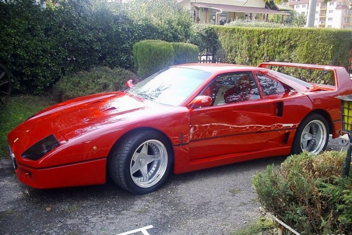 150 lóerő 480 helyett, de úgysem az a lényeg, hanem hogy minek látszik, hát neeeem?