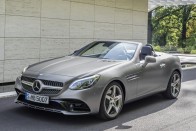 Nem csak nevében újult a Mercedes kis roadstere 76