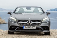 Nem csak nevében újult a Mercedes kis roadstere 85