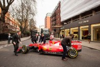 F1: Valaki megkapta ajándékba Vettel idei Ferrariját 6