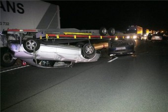 Útzár, többautós baleset az M1-esen