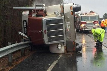 Kétezer malac lepett el egy amerikai autópályát