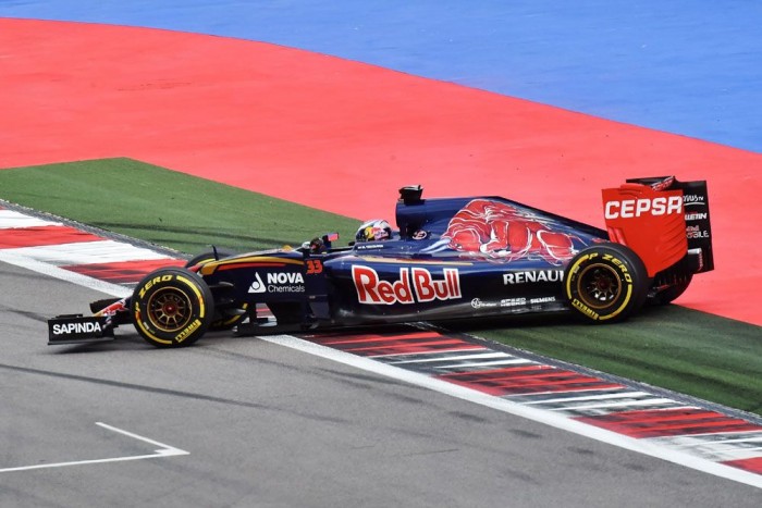 Így drifteltek idén a Forma-1-esek – videó