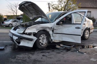 A férfiak vagy a nők karamboloznak többet?