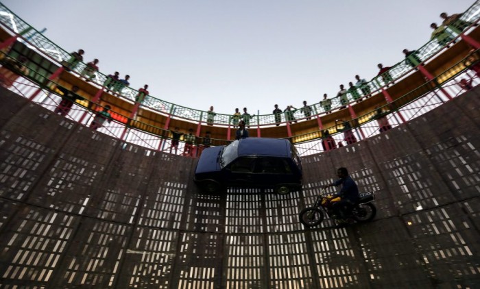 Elképesztő fotókon az indiai halálfal 10 | Vezess Elképesztő fotókon az indiai halálfal 10