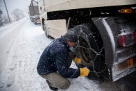 Kiderült, mennyivel több a baleset, ha esik a hó 15