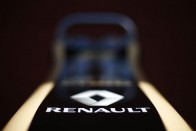 F1: Már a Renault-nak sem tetszenek a motorok 88